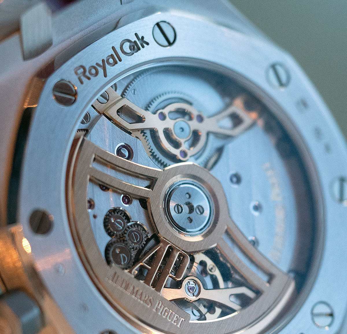 Audemars Piguet Royal Oak transparent caseback movement detail