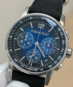 AP Code 11.59 26393BC blue dial lug detail
