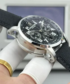 AP Code 11.59 26048 black dial bracelet detail