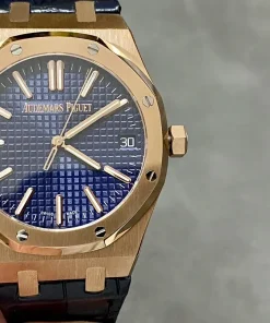 AP Royal Oak 15510OR caseback detail