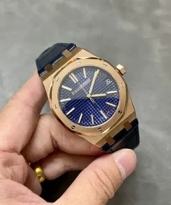 AP Royal Oak 15510OR crown detail