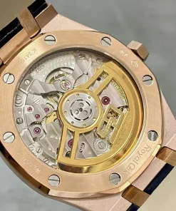 AP Royal Oak 15510OR clasp detail