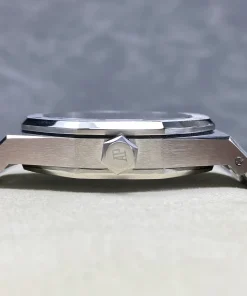 AP Royal Oak 26591TI bracelet detail