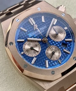 AP Royal Oak 26331OR blue dial dial closeup