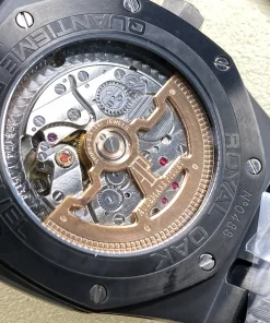 AP Royal Oak 26591CE black dial bracelet detail