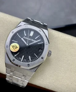 AP Royal Oak 15500ST black dial caseback detail 1220ST 4225