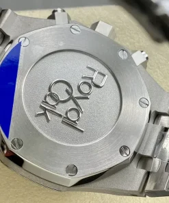 AP Royal Oak 26331ST black dial caseback detail