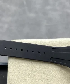 AP Royal Oak 15500ST blue dial caseback detail 1220ST