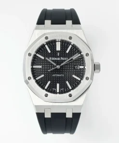 AP Royal Oak 15400ST black dial front view 1220ST 4224