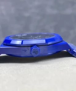 AP Royal Oak 15500 blue dial bezel detail