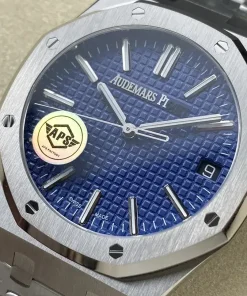 AP Royal Oak 15510ST blue dial lug detail
