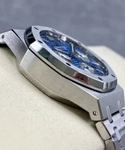AP Royal Oak 26331ST blue dial caseback detail