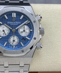 AP Royal Oak 26331ST blue dial dial closeup
