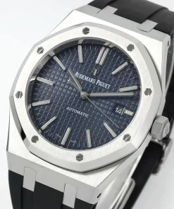 AP Royal Oak 15400ST blue dial clasp detail 1220ST 4074
