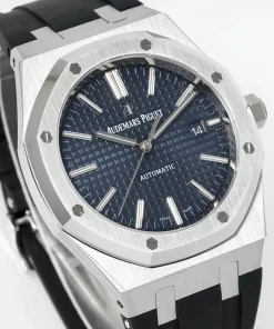 AP Royal Oak 15400ST blue dial bracelet detail 1220ST 4074