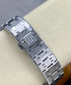 AP Royal Oak 15510ST green dial caseback detail