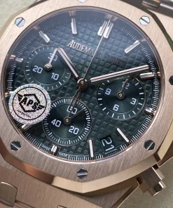 AP Royal Oak 26240OR green dial on wrist