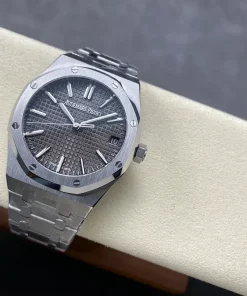 AP Royal Oak 15510ST grey dial front view