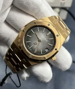 AP Royal Oak 16202 bezel detail