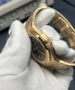 AP Royal Oak 16202 lug detail