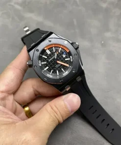 AP Royal Oak Offshore 15707CE crown detail