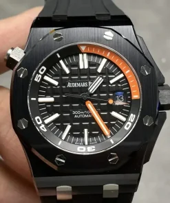 AP Royal Oak Offshore 15707CE dial closeup