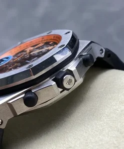 AP Royal Oak Offshore 26170ST caseback detail
