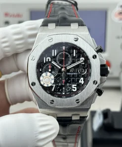 AP Royal Oak Offshore 26470ST on wrist