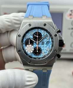 AP Royal Oak Offshore 26238ST sky blue dial clasp detail