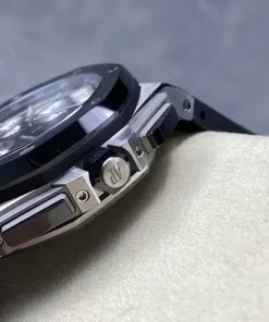 AP Royal Oak Offshore 26400SO side profile A002CA