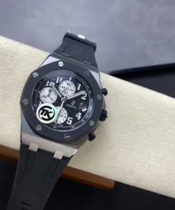 AP Royal Oak Offshore 26170ST black dial dial closeup