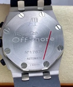 AP Royal Oak Offshore 26170ST black dial lug detail