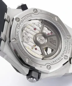 AP Royal Oak Offshore 15720CN black dial caseback detail