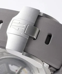 AP Royal Oak Offshore 15720ST black dial side profile