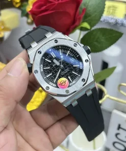 AP Royal Oak Offshore 26408OR black dial side profile