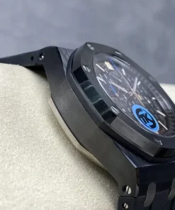 AP Royal Oak Offshore 26405CE black dial crown detail