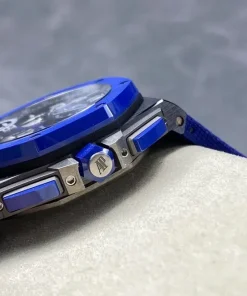 AP Royal Oak Offshore 26400SO blue dial dial closeup A057CA