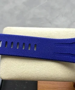 AP Royal Oak Offshore 26400SO blue dial lug detail A057CA