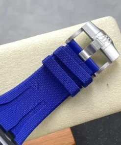 AP Royal Oak Offshore 26400SO blue dial clasp detail A057CA