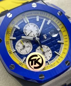 AP Royal Oak Offshore 26400SO blue dial crown detail A057CA 4767