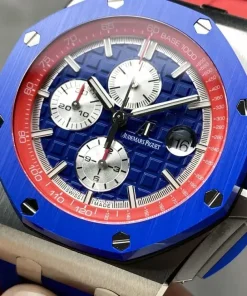 AP Royal Oak Offshore 26400SO bright blue dial side profile