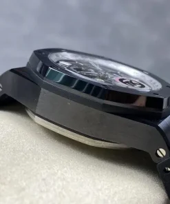 AP Royal Oak Offshore 26405CE silver dial dial closeup