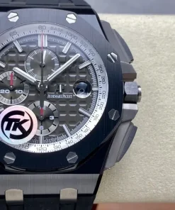 AP Royal Oak Offshore 26405CE silver dial bezel detail