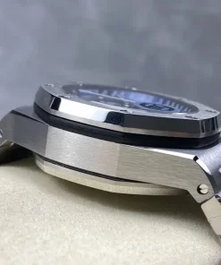 AP Royal Oak Offshore 26238ST blue dial dial closeup