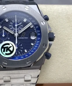 AP Royal Oak Offshore 26238ST blue dial bezel detail