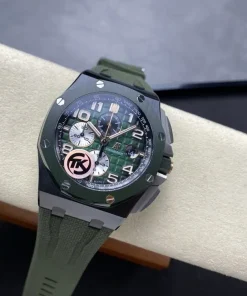 AP Royal Oak Offshore green dial side profile