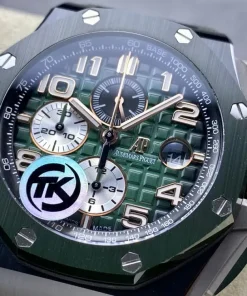 AP Royal Oak Offshore green dial crown detail