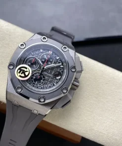 AP Royal Oak Offshore 26568IM black dial caseback detail