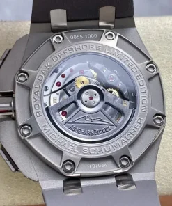 AP Royal Oak Offshore 26568IM black dial bracelet detail
