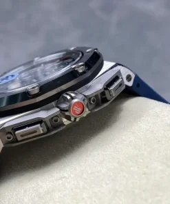AP Royal Oak Offshore 26470ST crown detail A027CA
